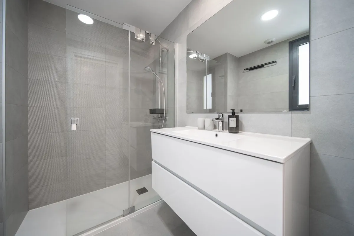 6eaf4fdb-70da-45ca-aaab-d94f376950cb