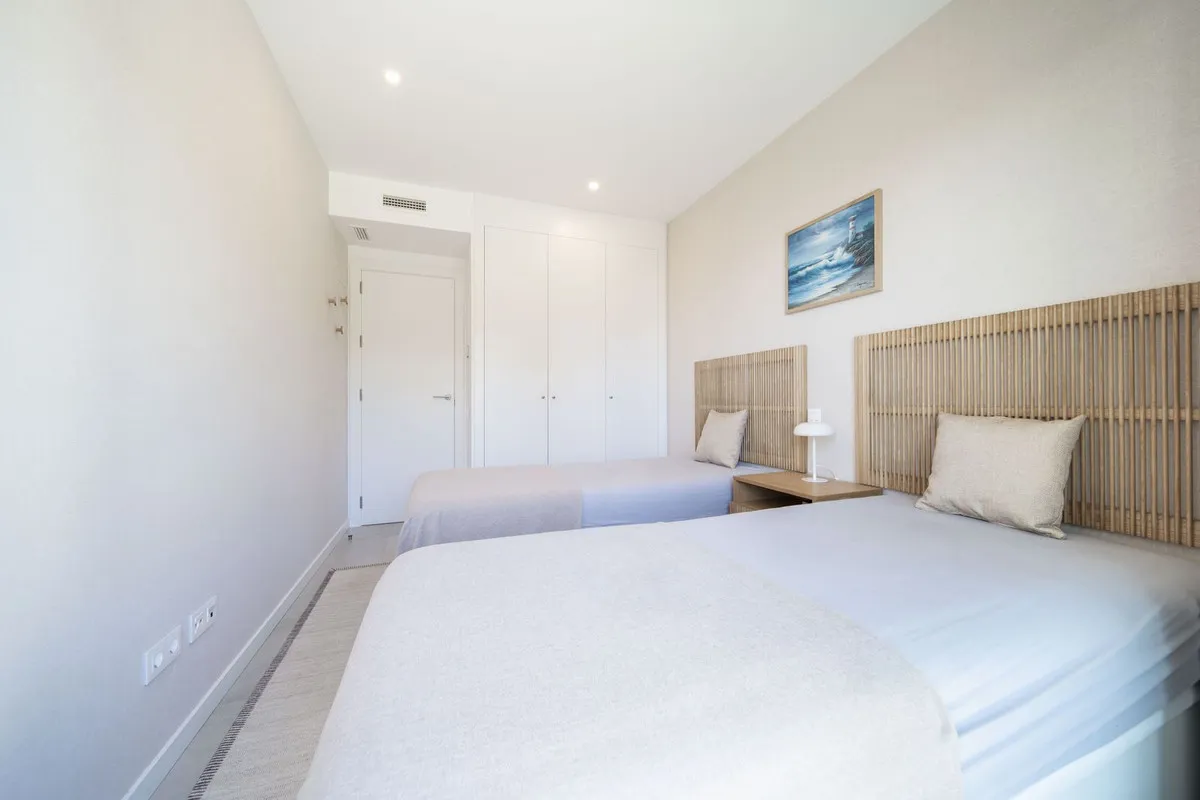 81e65cfa-e8ec-4f4c-b7fb-30e464f73b83