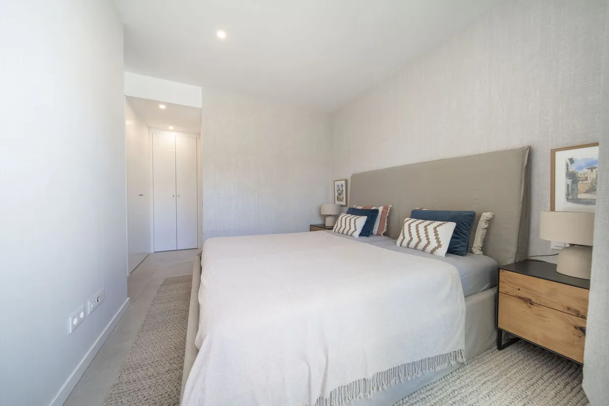 add319bf-26c8-4124-a7e6-7b3214403a71