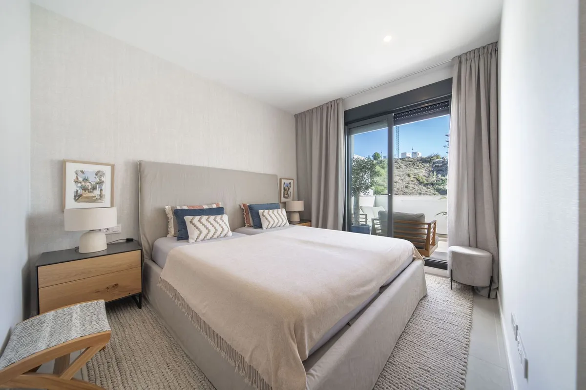 dfffc4da-bb43-4c02-8bd0-84f76bd91327