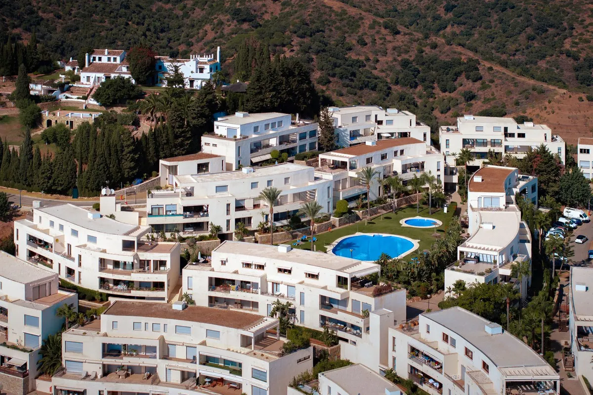 cfacb2d5-6bd1-4365-ad44-fc97591eb3b0