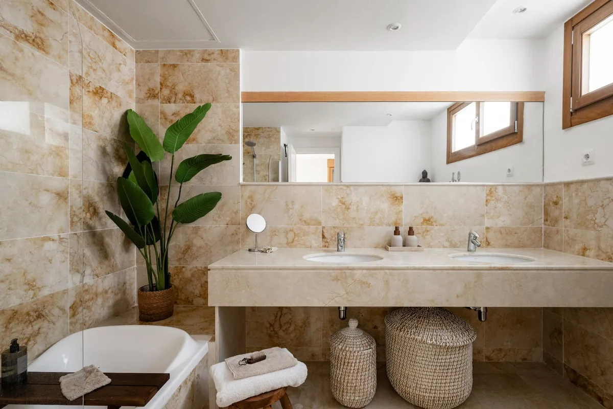 d182963a-d76f-4b05-b610-fecb4389c260