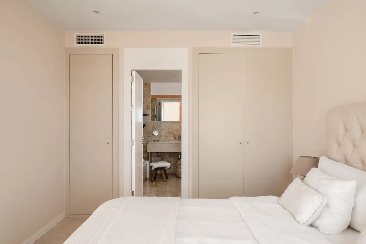 dd1124cb-25f2-452b-a5c0-5ecb10521347