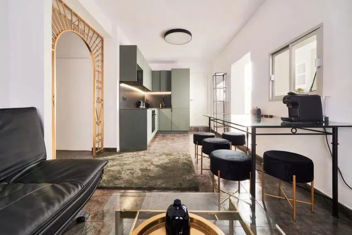 afd2eb28-1486-451c-9ddf-b0d37dd25a37