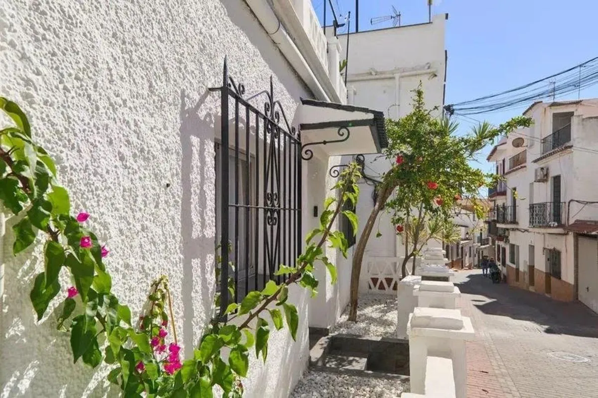 eea4191a-25db-4eac-afc2-ff1649005539