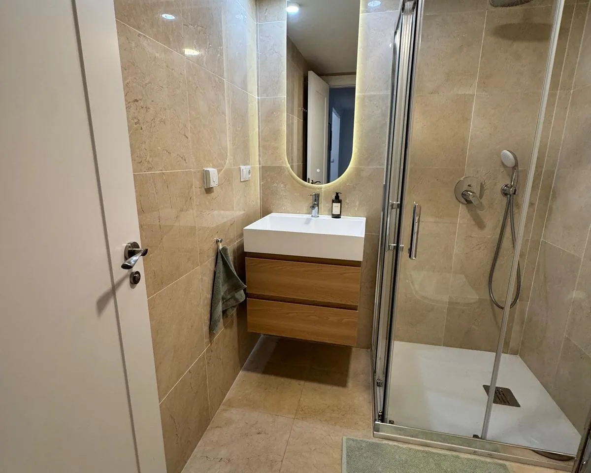 cb71d6de-9b1a-406b-bcb6-9c109d6c52d4