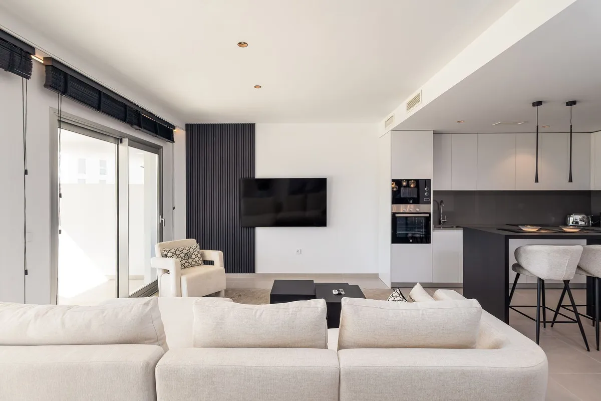 e8685d35-5c9e-4653-8b1d-07d00ae934d0