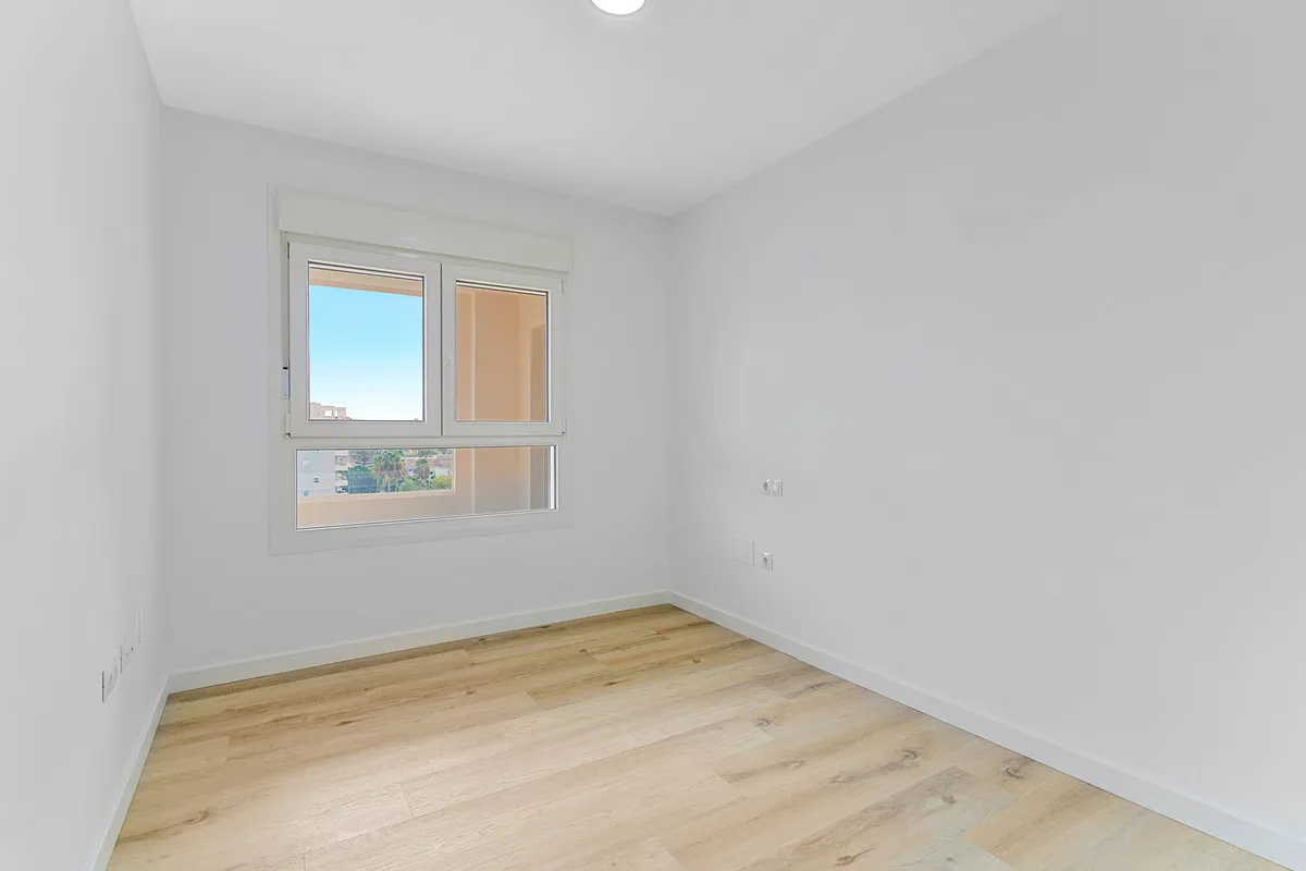 17093576-1019-4085-bd01-9b1807fe8ce3