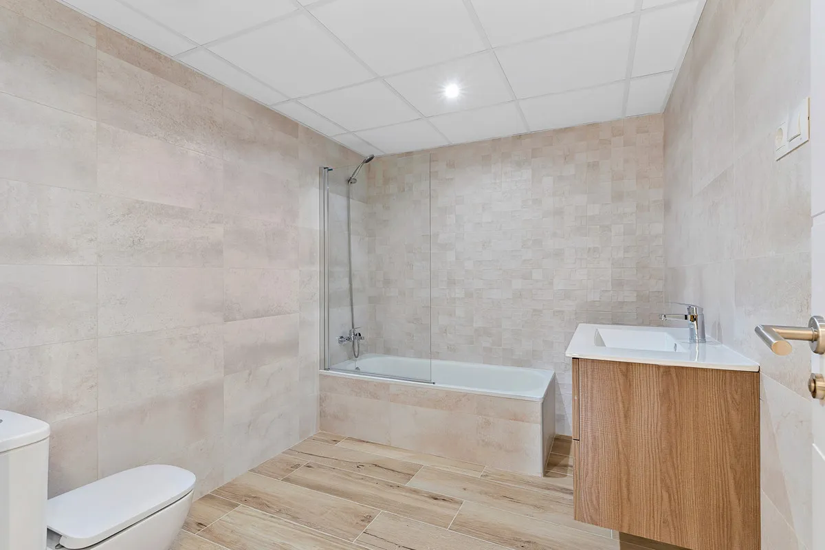 5f4dd4ac-ced7-40fd-8cae-c3fe7ac3ab78