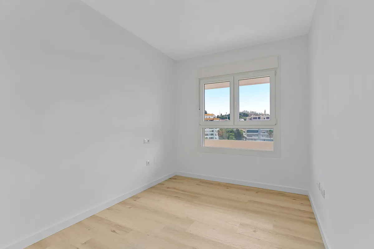 b6540327-a048-4b06-bb00-07024a814d04