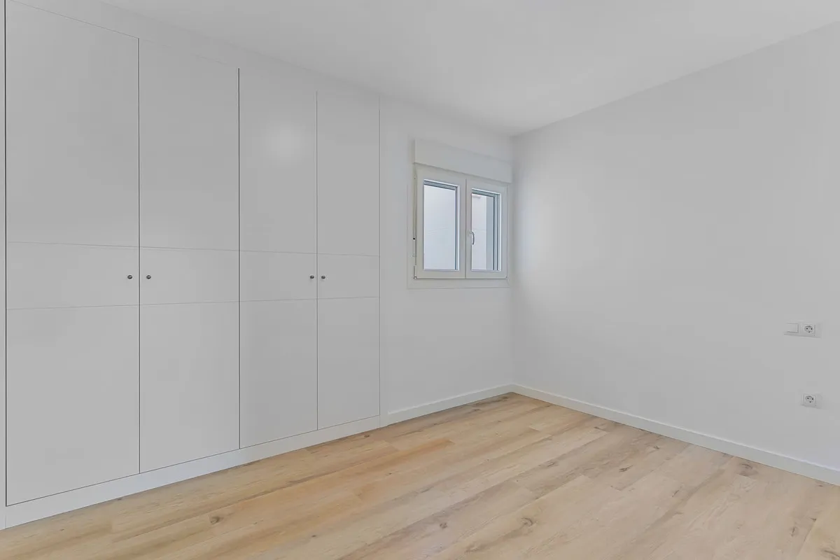 e282ef42-a5a0-4763-9fc4-5c2dedb95194