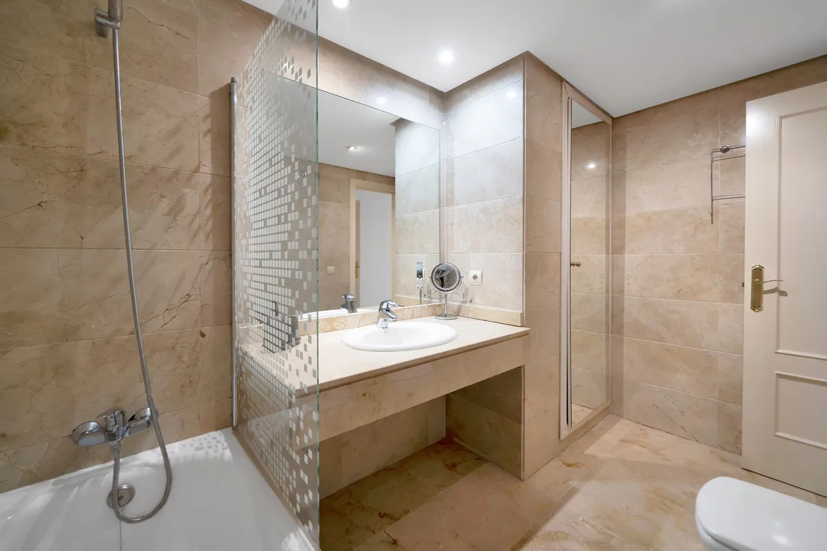 60496725-ce45-4e18-a6a7-e7bf3b34e142