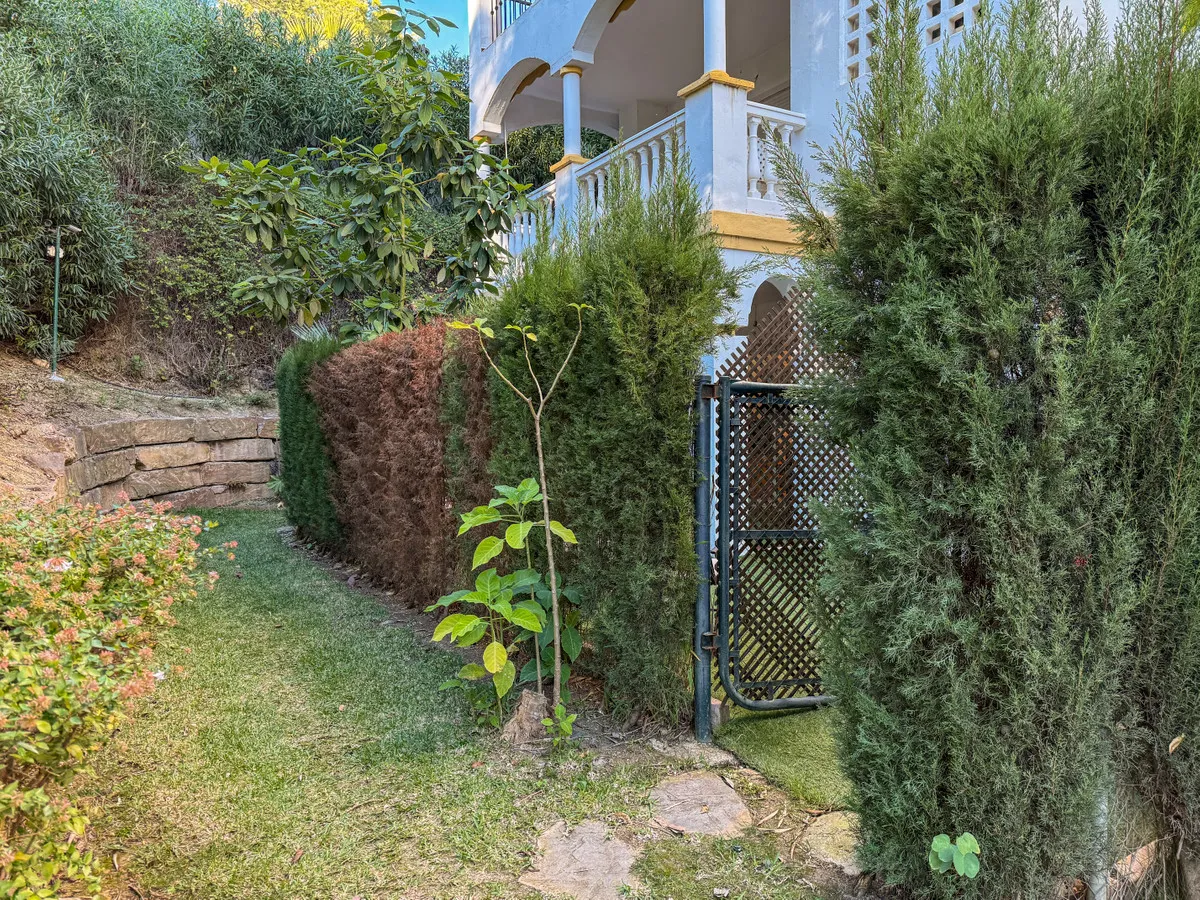 6e3bf1d2-0f7a-4017-bf4f-293e8884833f