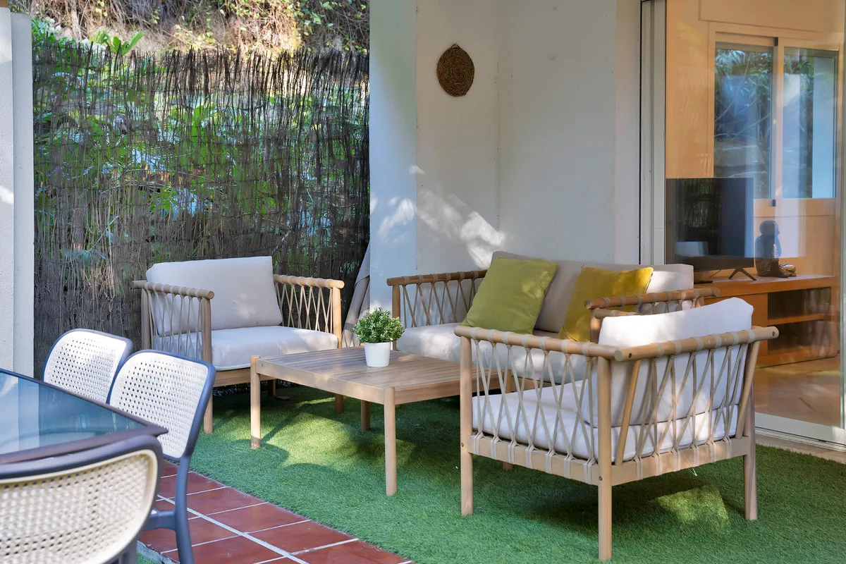 79cdde95-6d7e-42e6-81f2-8327a2fc74c9