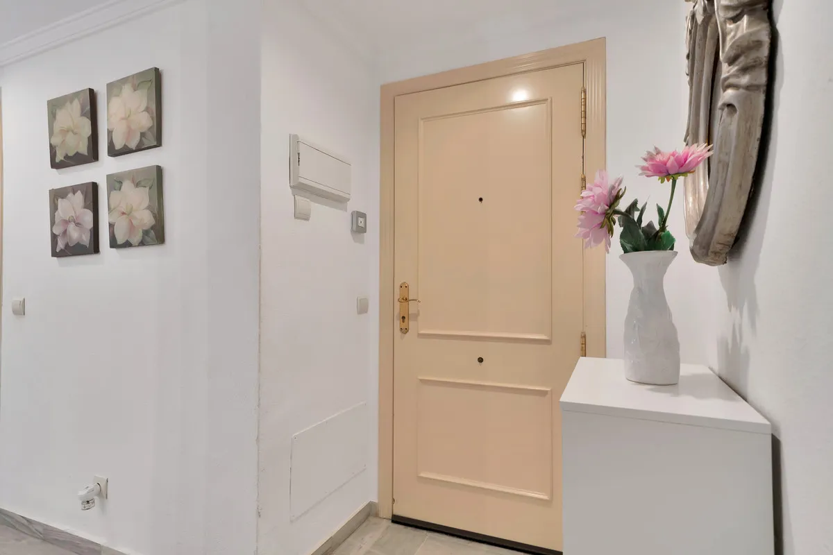 829e40a0-b51c-4d49-bfed-31cb496ea24c