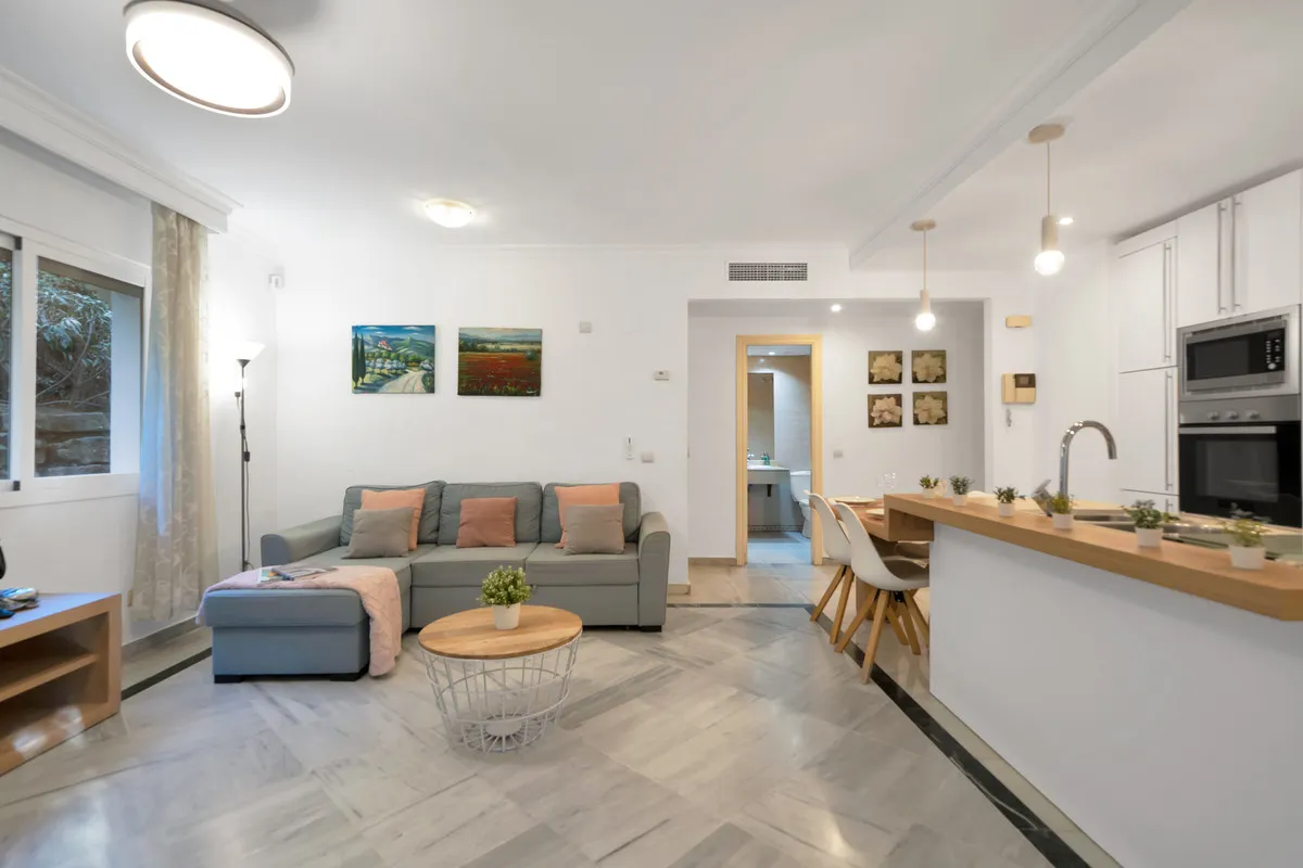 ba3350d7-9273-4e71-9f23-eb102ccf4a8e