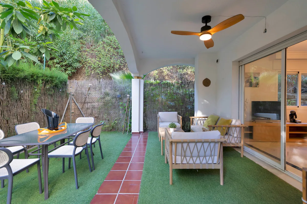 ce8477c4-8416-4e71-b86f-63d7083ddcf5