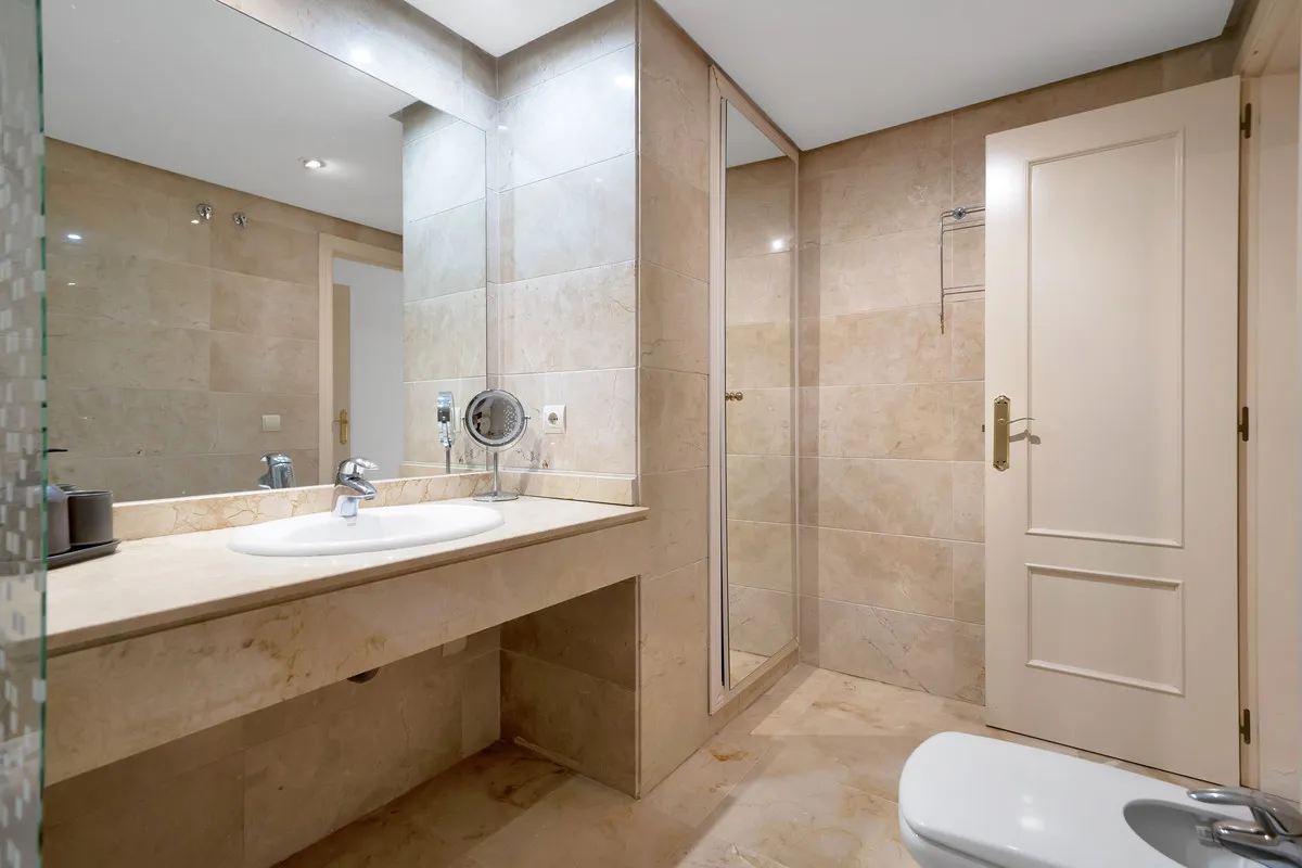 db337f3f-51eb-4ee8-ac82-d39eead521d5