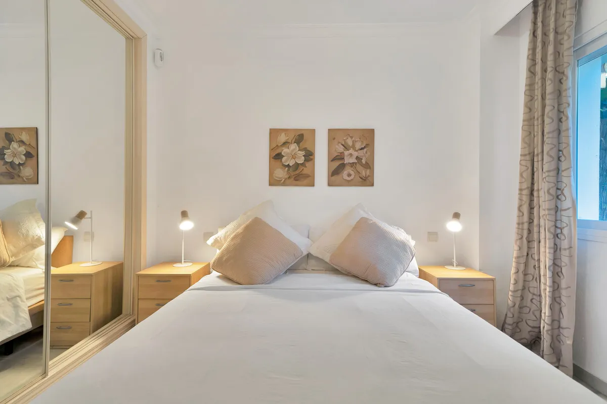 e264ec52-452c-4043-af0e-d4880bc8c784