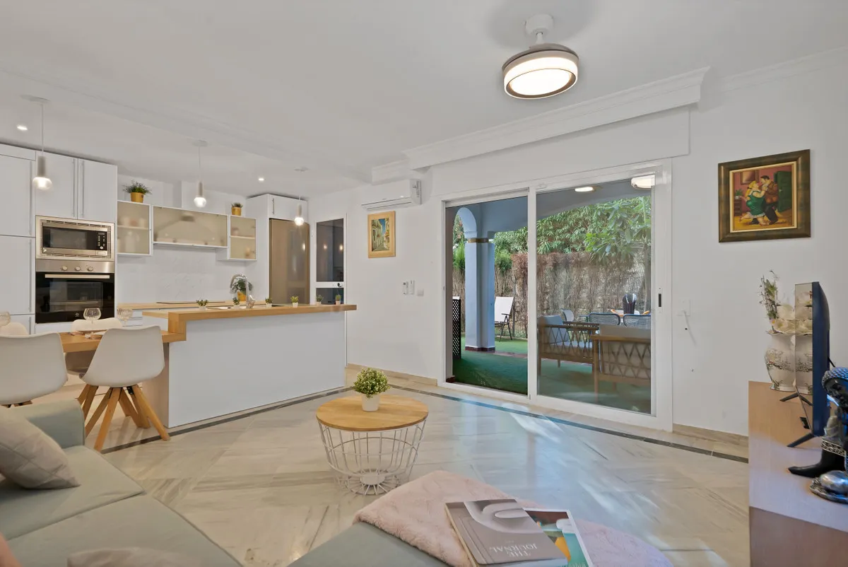 e42dbbbe-ebf0-43a7-811d-994b75dd817b