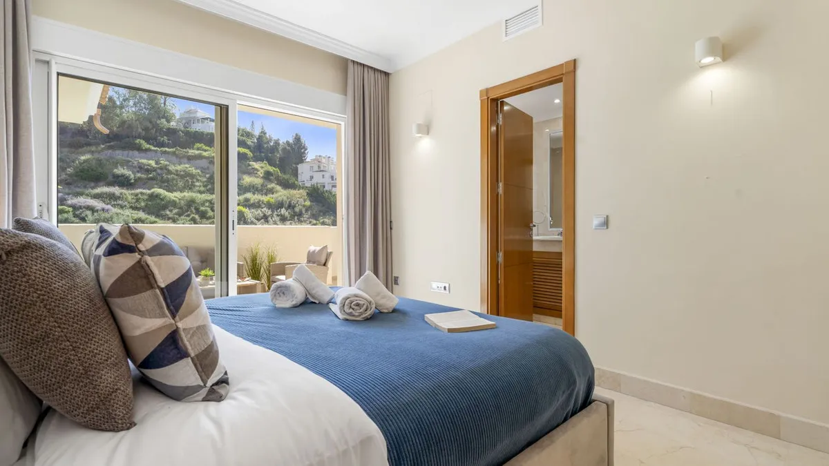 8b3c5d66-0976-45ab-8eef-d711c9a7298c