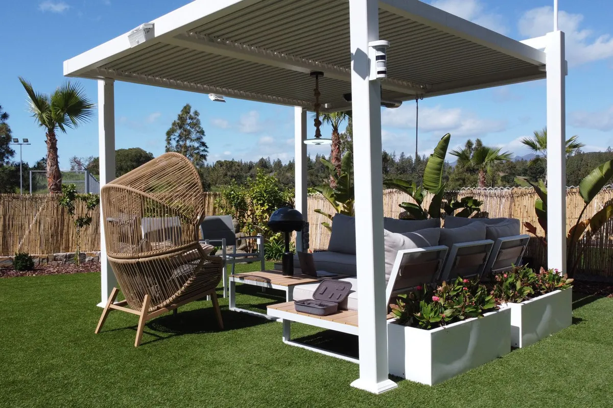 c376c39d-12f3-46c9-869a-8079527f8eb7