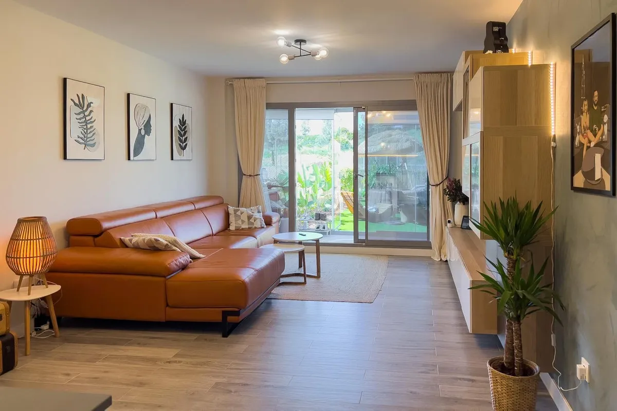 c96fe23b-0e9d-438c-a2d5-4ed18f61c21f