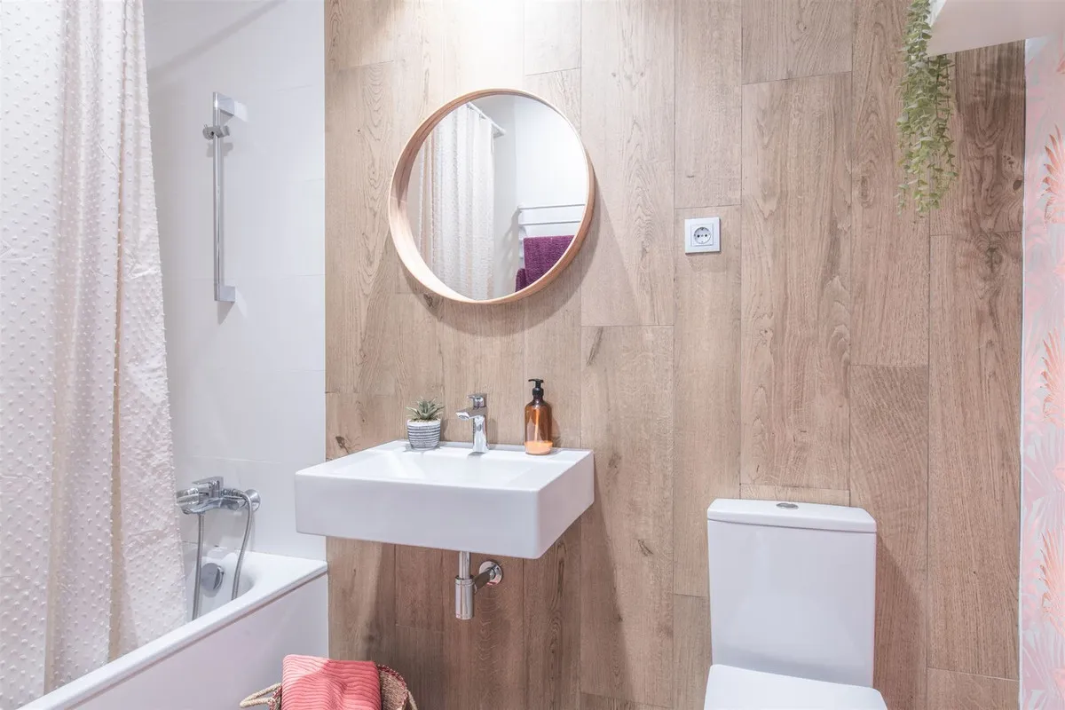 5f94892a-af70-47e2-8ade-2ac9a911d92c