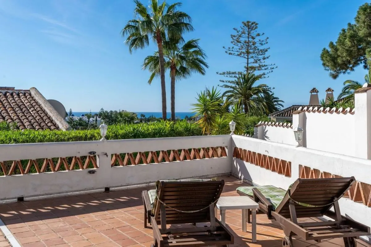 Calahonda Villa with Sea and Golf Views