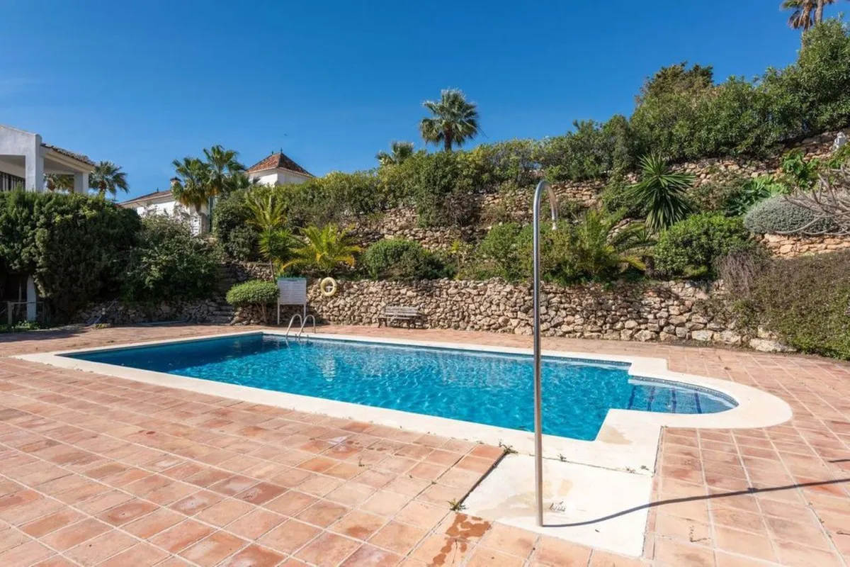 8f09c405-02ee-4f68-9a4b-8b4937d7090a