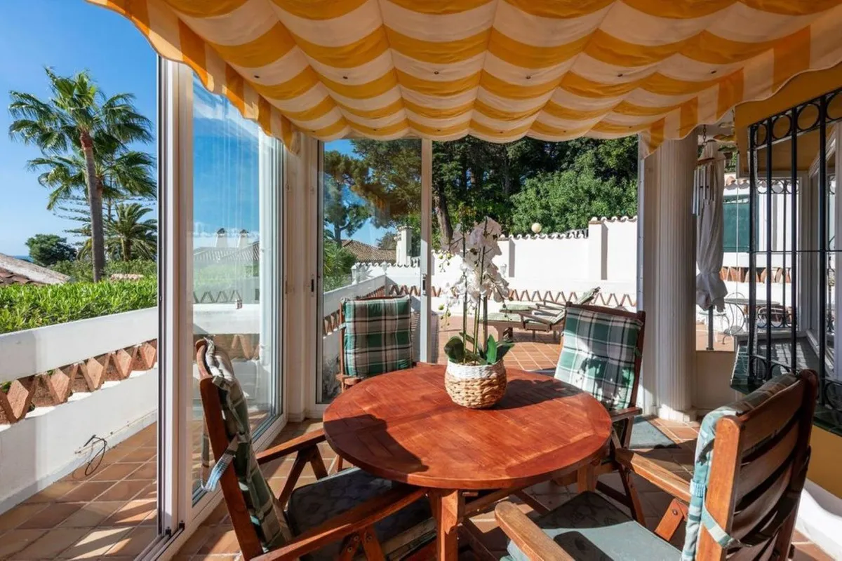 afdcb24c-db90-4c48-b0ff-84edb303166f