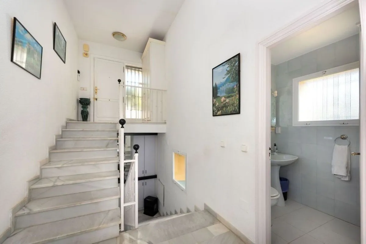 c1556387-18da-4549-99e9-5aac9e02270d