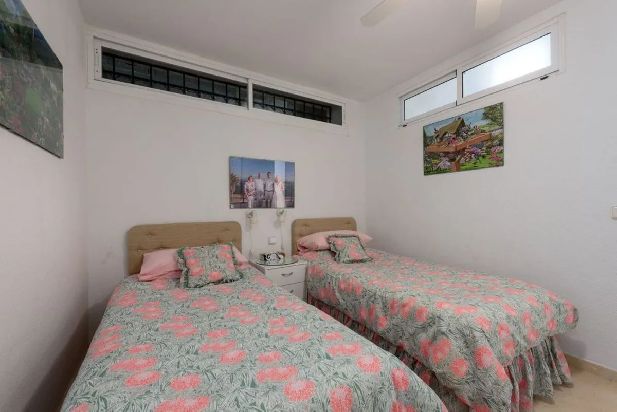 d2391a9e-8c6e-4846-9b06-c307254212f1