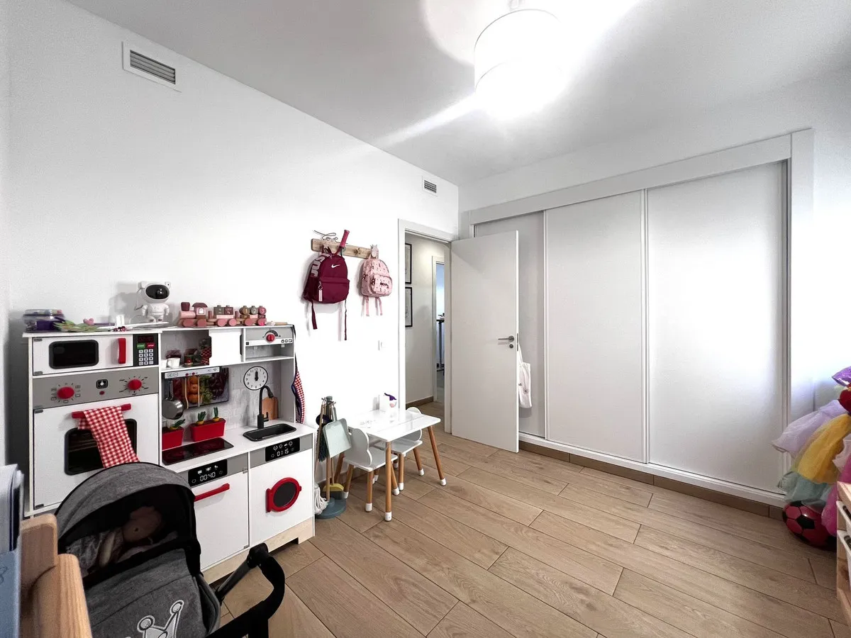 0e71bd17-ae3c-435b-90b5-a3851b50065f