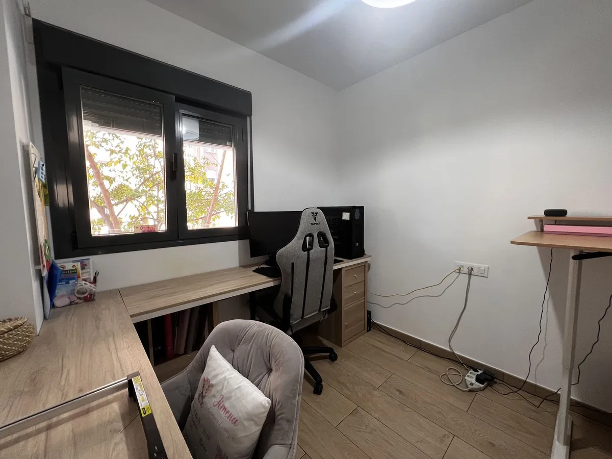 0f9f742f-b3ca-4fa5-bcf8-77f3e46e9f65