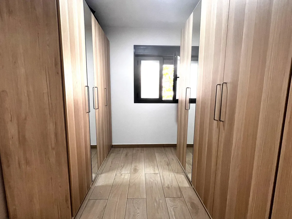 6d40d6d7-4352-423c-8307-5aa6781f56d3