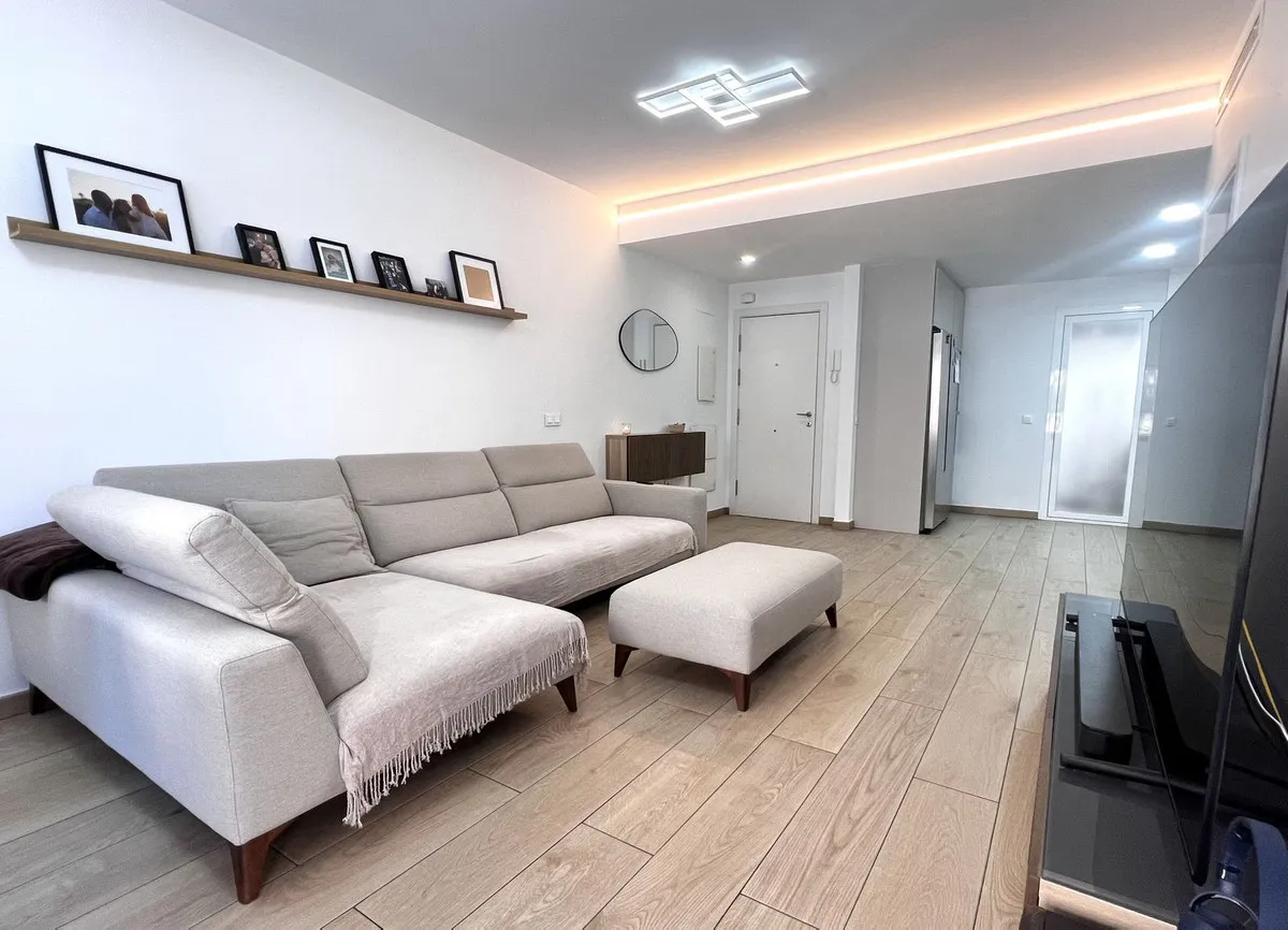 a7f51b4e-53a2-4a27-9aac-caedbdfabd6e