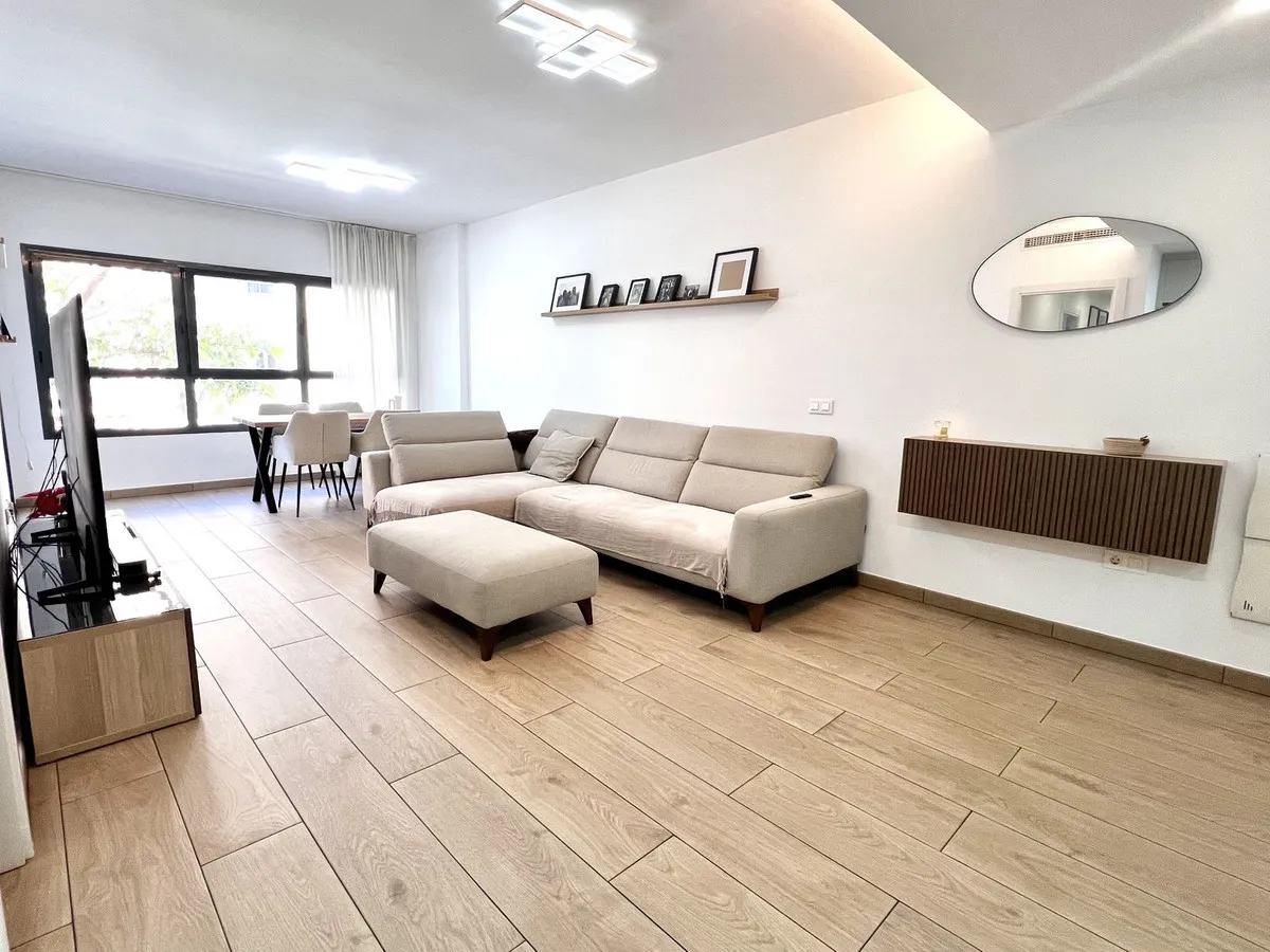 f14ea3d6-9b87-4da3-9859-11cea2593aab