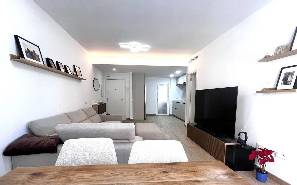 f8aec21b-3815-49e1-ae50-b4097f54039a