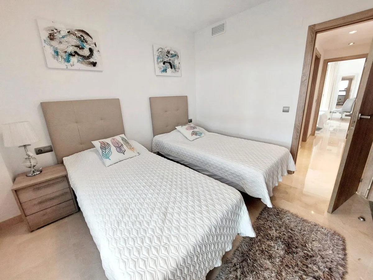 e45f6856-93d8-4f90-923b-5986c2660d83