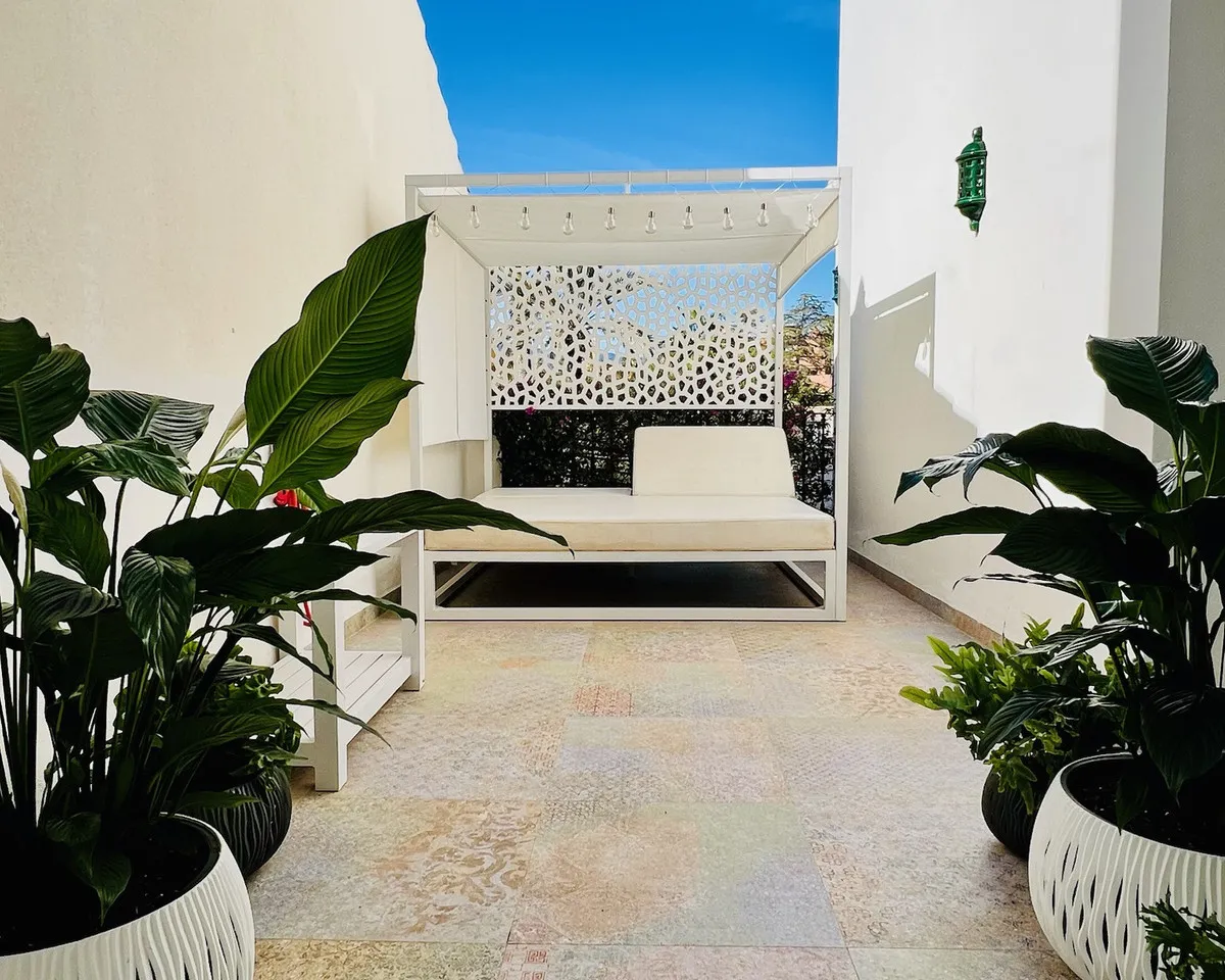 279b4a66-69f6-4a49-8864-7151f7c5147b