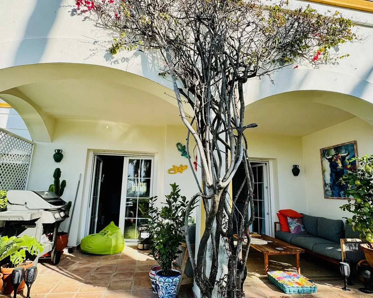 ce6e9cbb-4143-4ffa-8001-1c15dc764ef5