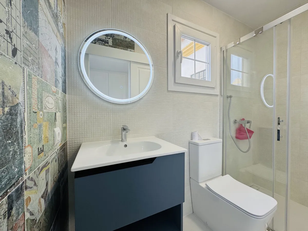 eb8e0b5e-2e69-43b5-afb3-d6bd9e9dce61