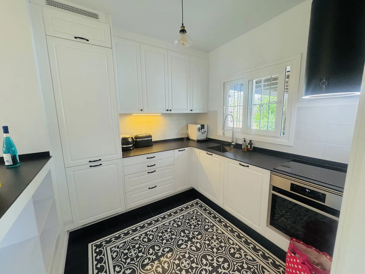 ed9d1beb-c368-47c9-a8a8-1b27f9736a4c