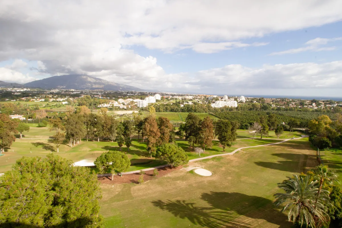 98b4f1f2-9f15-4853-8a3c-7814836581ca