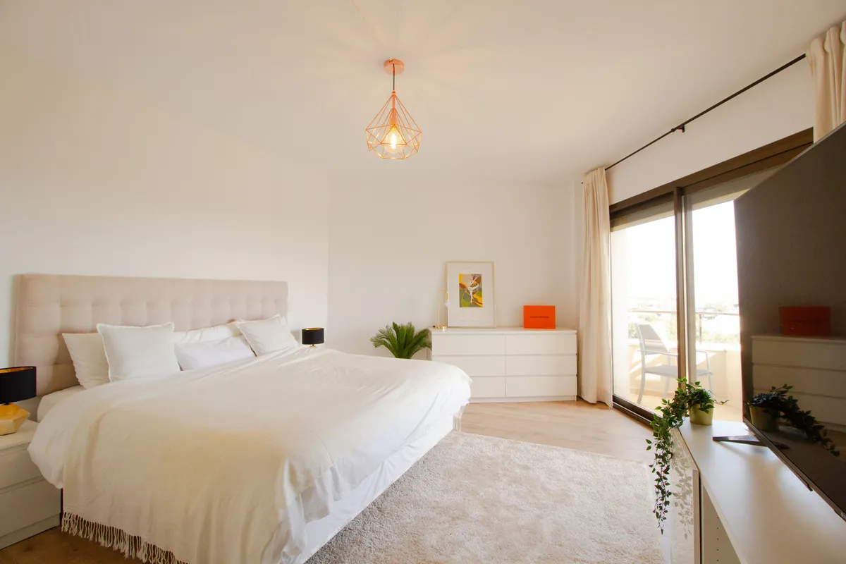 f77370e2-b8c4-4e8a-9f6a-f5e273067ce8