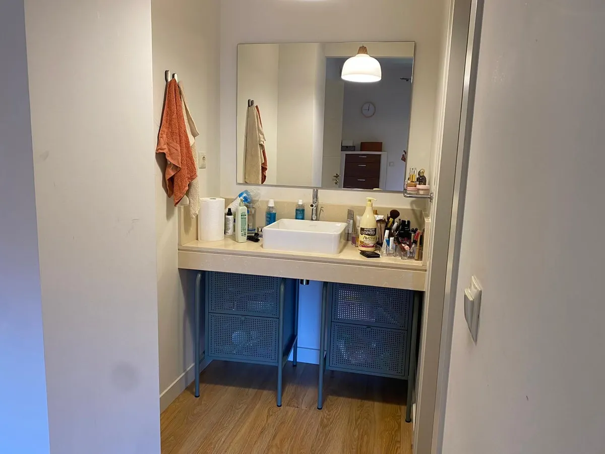 dc1a6e72-4c27-42e2-8be8-4b922bbbaa82