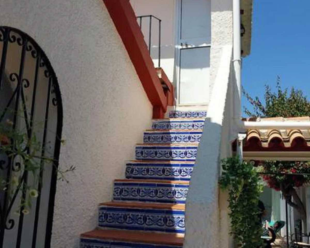 71f82d51-e23f-43bb-af0c-2e7e6b9301b9