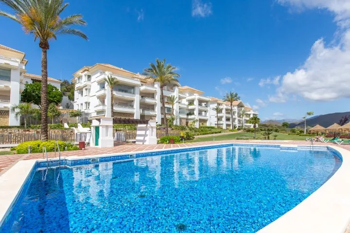 7e24468c-be51-4f5b-957e-aa60d125800a