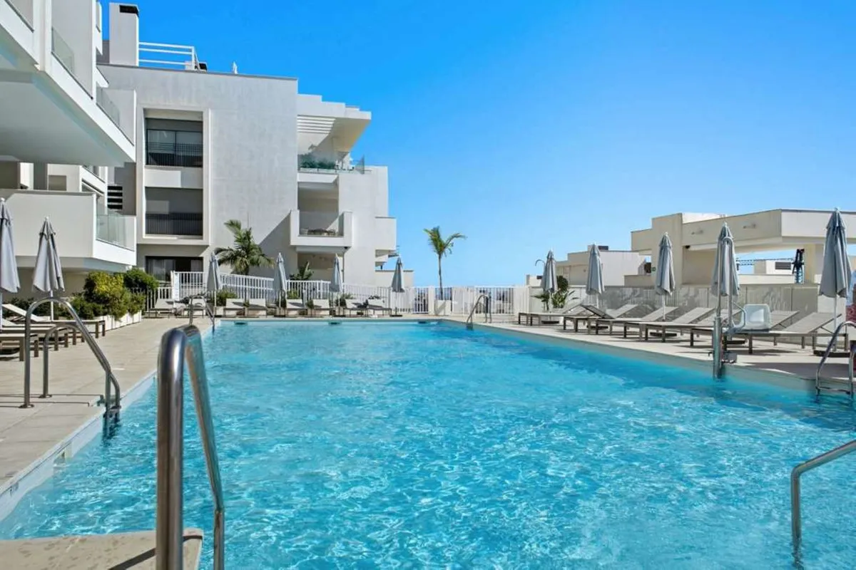 b1b629ff-4cc0-4deb-bb9f-91808de2a80f